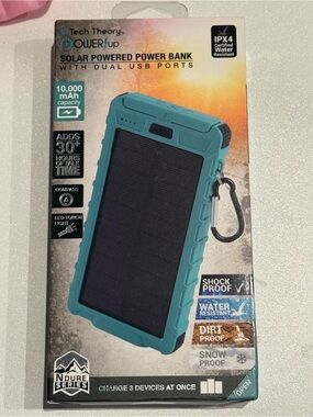 Tech Theory Solar Powered Power Bank - Teal, 10,000 mAh